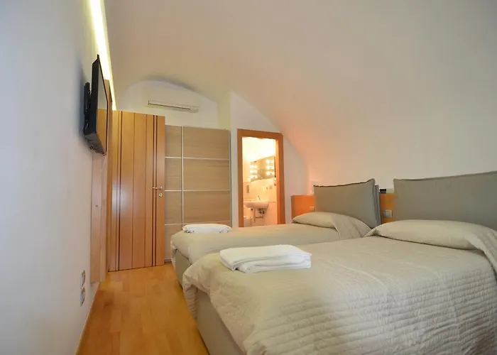La Strada Parlata Guest house 4*