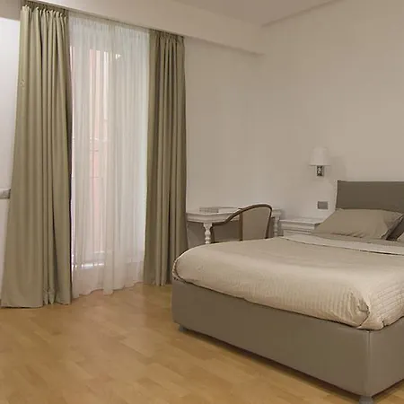 La Strada Parlata Pensjonat Neapol